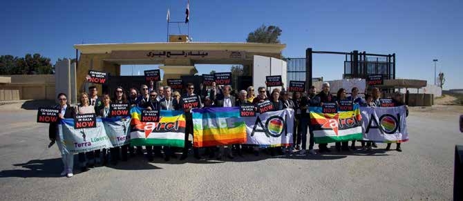 La Carovana Solidale al valico di Rafah: cessate il fuoco!