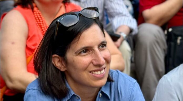 Elly Schlein fra la via Emilia e il West