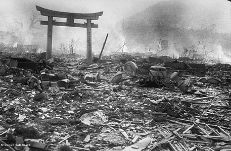 6-9 agosto 1945 Hiroshima e Nagasaki. Mai più.