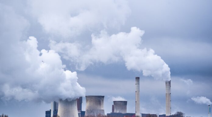 Sinistra Futura No al ritorno del Nucleare in Italia, Sì al 100% Energie Rinnovabili