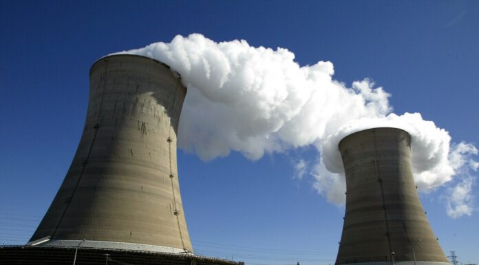 CODICE ROSSO: ALTO IN ITALIA IL RISCHIO DI RITORNARE AL NUCLEARE CIVILE