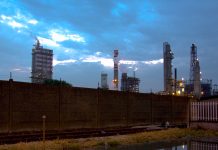 Il governo Meloni vuole imporre il nucleare in Italia. Ma anche le centrali di piccola taglia sono costosissime e fuori mercato.